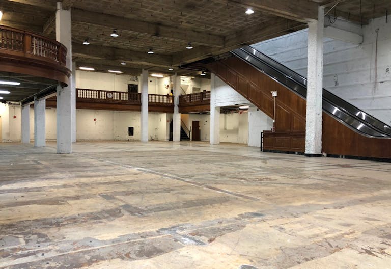 Incredible Wall Street Space - Image 0