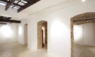 Shop in Paris - Image 7