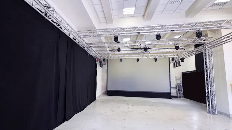 Studio spacieux et modulable aux portes de Paris - Image 1