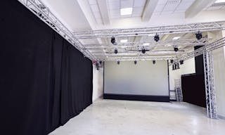 Studio spacieux et modulable aux portes de Paris - Image 1