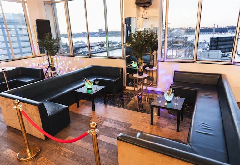 Breathtaking Hudson River Views - Sophisticated and Elegant Venue in Hell's Kitchen - Image 3