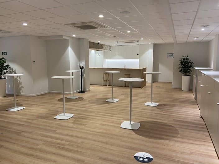 A perfect pop up space in the heart of Europe - Image 0