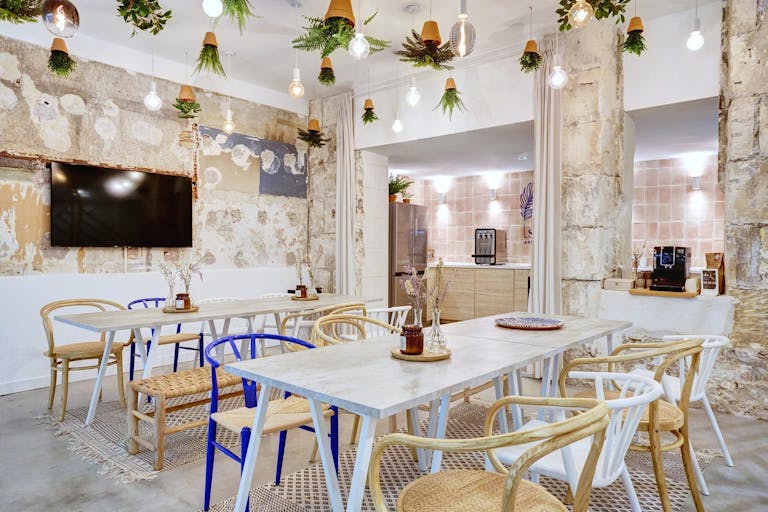 Espace atypique au centre de Marseille - Image 3