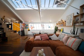 Loft exceptionnel avec terrasse aux portes de Paris - Image 1