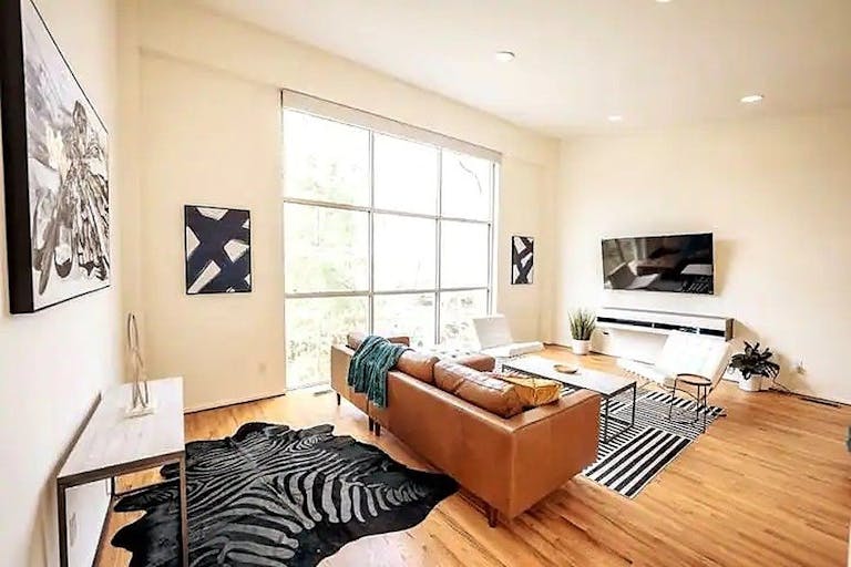 Northside Manor - Image 1