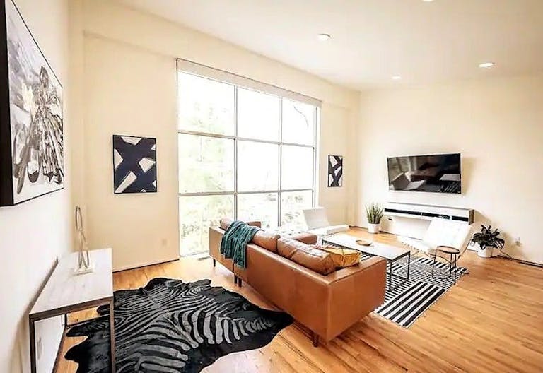 Northside Manor - Image 1