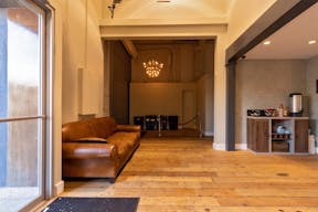 Chic, open loft for film shoots and events! - Image 4