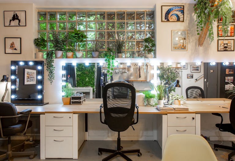 Studio professionnel de 200m� pour vos shootings et tournages. - Image 4