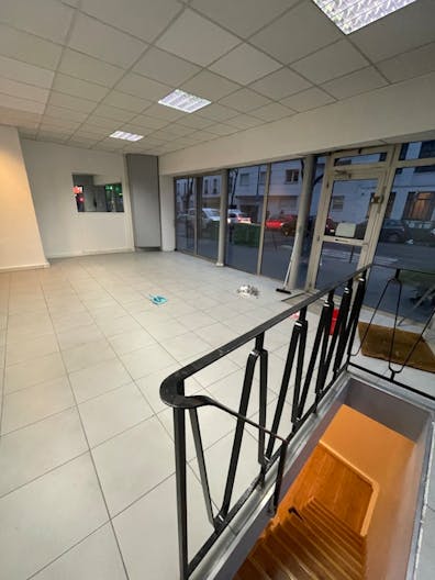 Rue des pyrénées Boutique Ephémère - Image 2