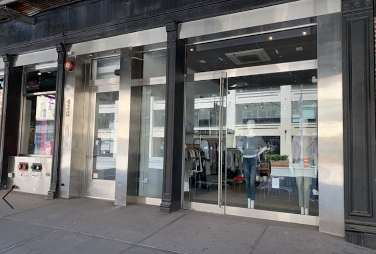 High-end retail in Meatpacking District - Image 0