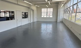 Professional Office Space in South LA - Image 6