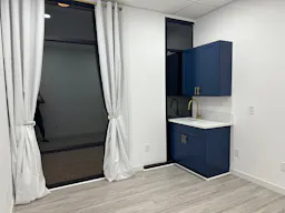 Newly renovated Private Suite for rent in Beauty Salon - Image 2