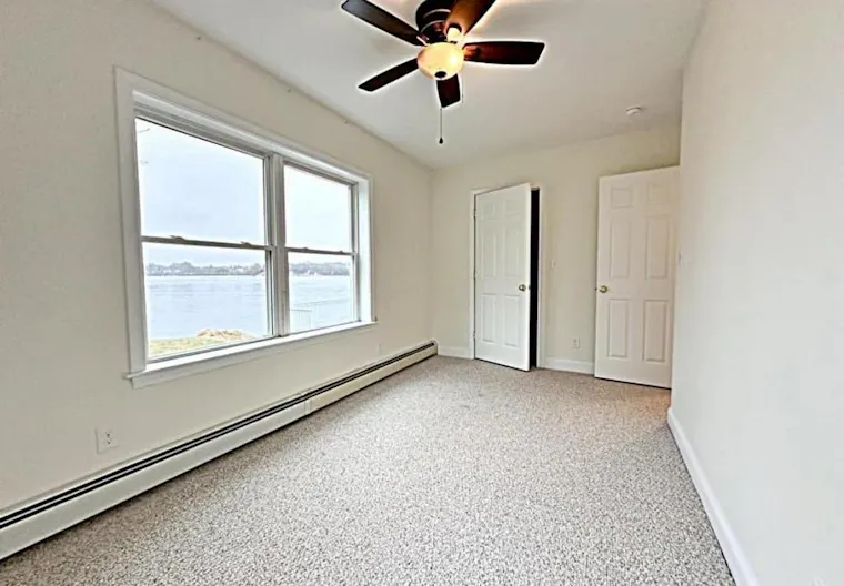 Lake house - Image 3
