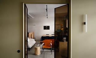 Showroom design lumineux et calme en plein Paris 11 - Image 1