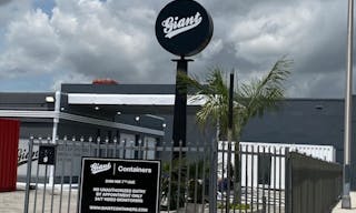 Giant Containers Miami - Image 3