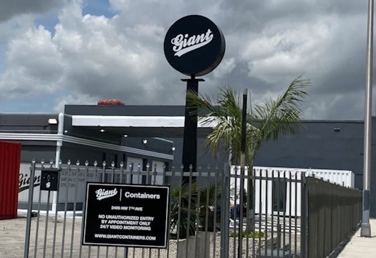 Giant Containers Miami - Image 3