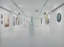Gloss White Gallery Space on Fairfax Ave - Image 1
