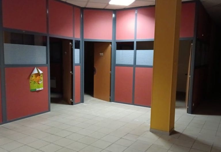 Immeuble bureaux valenciennes 1875m2 - Image 1