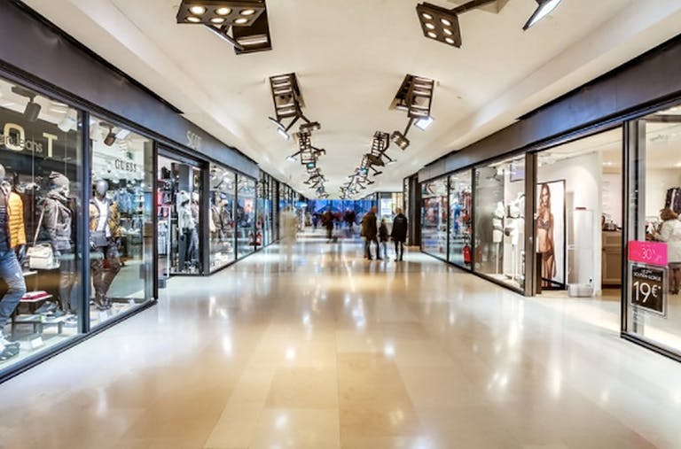 Pop Up Kiosk Galerie des champs �lys�e - Image 2