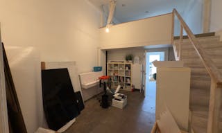 SHOW Sound Studio and Lounge - Image 4