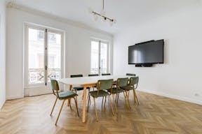 Haussmannian Event Apartment: Corporate Seminars, Conferences, Showrooms... - Image 11