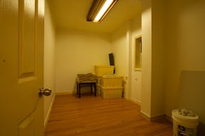 Eye-Catching White box Space: Art, Parties, Events, and Pop-Ups in Prime Lowe East side, Chinatown Near SoHo with Extra Room - Image 7