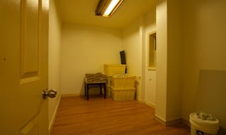 Eye-Catching White box Space: Art, Parties, Events, and Pop-Ups in Prime Lowe East side, Chinatown Near SoHo with Extra Room - Image 7