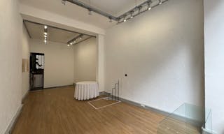 Un espace artistique dans le Montmartre - Image 3