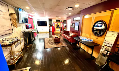 Manhattan Spacious Modern Space for Pop Ups and small Events - Image 0