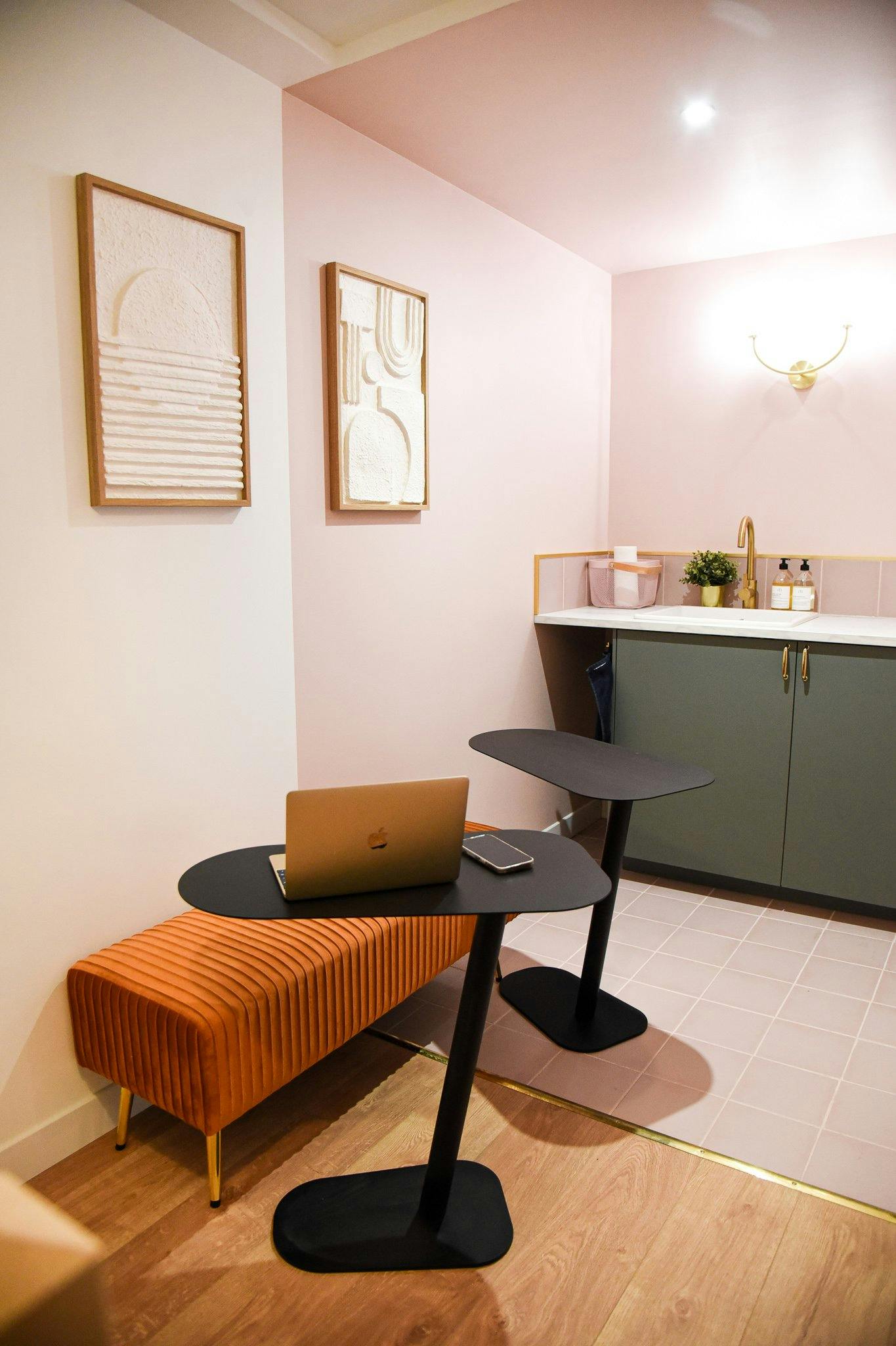 Versatile 60 sqm Event and Retail Space in Nantes