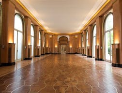 Unique Space in the Heart of 8th District - Image 1