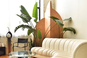 Art Deco Light & Airy Homey Loft - Image 7