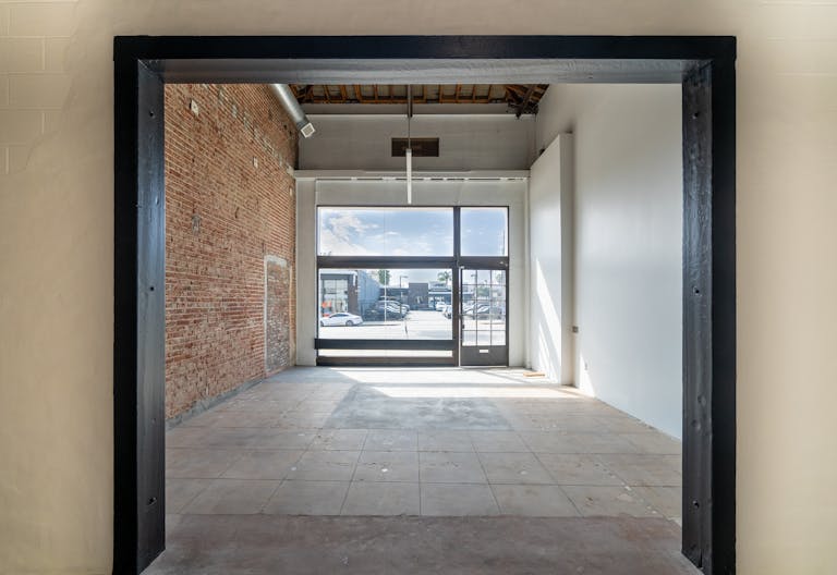 Stunning Retail Space on Iconic Sunset Boulevard - Image 1