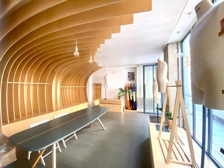 50 sqm Boutique on Rue Froissart, Paris
