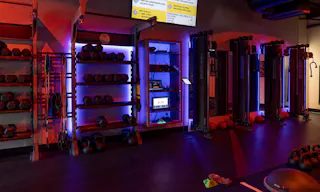 Private Gym in Woodland Hills - Image 9