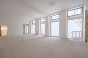 Une galérie idéale pour showroom / Fitting / Pop Up store / Galerie d'Art et défilé  - Image 5