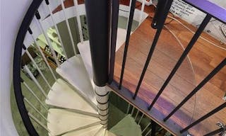 Prime Boutique Shop in Boulevard Saint-Germain - Image 12