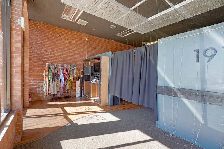 Industrial multi- use space in sacramento - Image 0