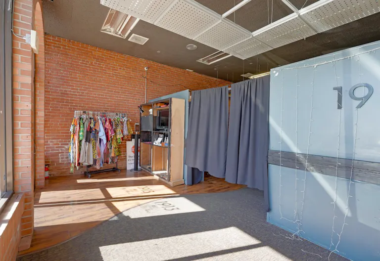 Industrial multi- use space in sacramento - Image 0