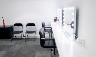 Un espace spacieux, lumineux et urbain, idéal pour des showroom, pop-up ou des expositions. - Image 7