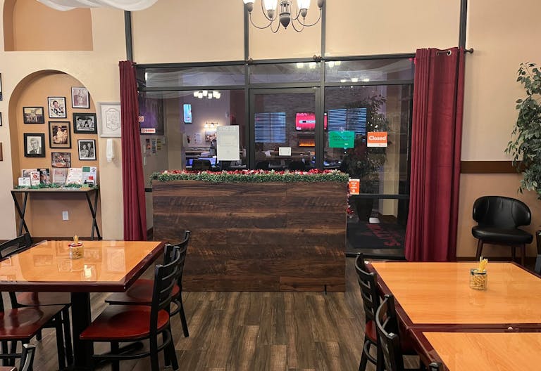 Elegant Restaurant Dining Space with TV's and Full Bar - Image 4