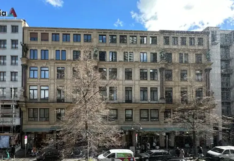 Pop up space in Frankfurt - Image 1