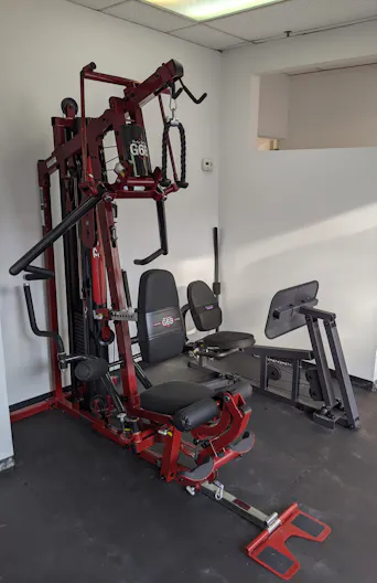 Storefront Physical Therapy and Personal Training Studio with Shower - Image 1