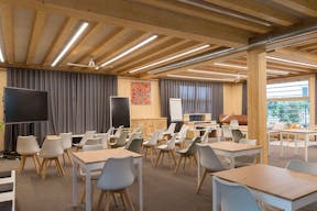 Salle 150m2 - Image 2
