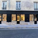 Galerie d'art dans avec grande salle dans Le Marais