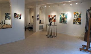 Sophisticated Gallery near Le Bon March� - Image 15