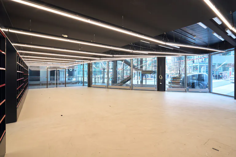 Spacious Retail & Event Floor at Potsdamer Platz - Image 3