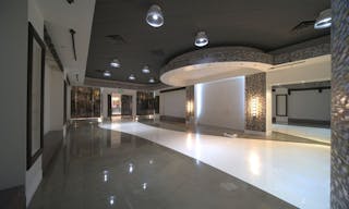 White-Box Boutique in Greater Los Angeles - Image 5