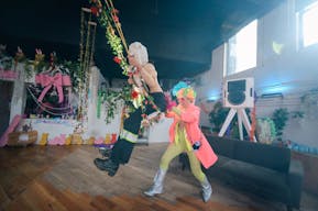 Sunny Plant Filled Dumbo Restored Warehouse //  Perfect for Photo shoots/Dinner Parties/Events - Image 10