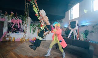 Sunny Plant Filled Dumbo Restored Warehouse // Perfect for Photo shoots/Dinner Parties/Events - Image 10